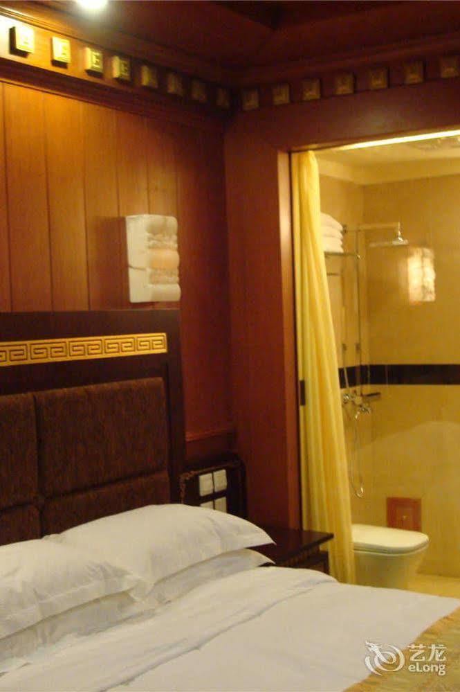 Yak Hotel Лхаса Экстерьер фото